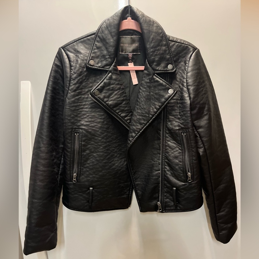 COPY - Women’s leather jacket